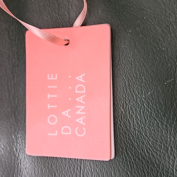 Brand New Black White Striped pattern round bag - Picture 6 of 6